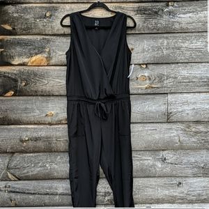 NWT Sleeveless New York & Company Black Jumpsuit